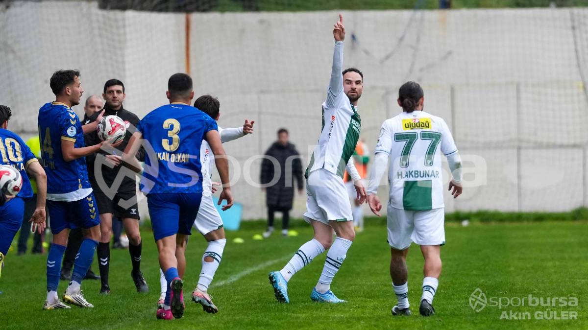 MENEMEN FK - BURSASPOR MAÇ FOTOĞRAFLARI