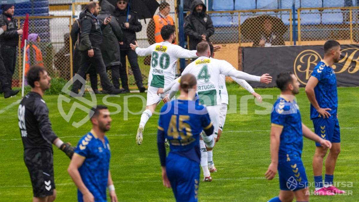 MENEMEN FK - BURSASPOR MAÇ FOTOĞRAFLARI