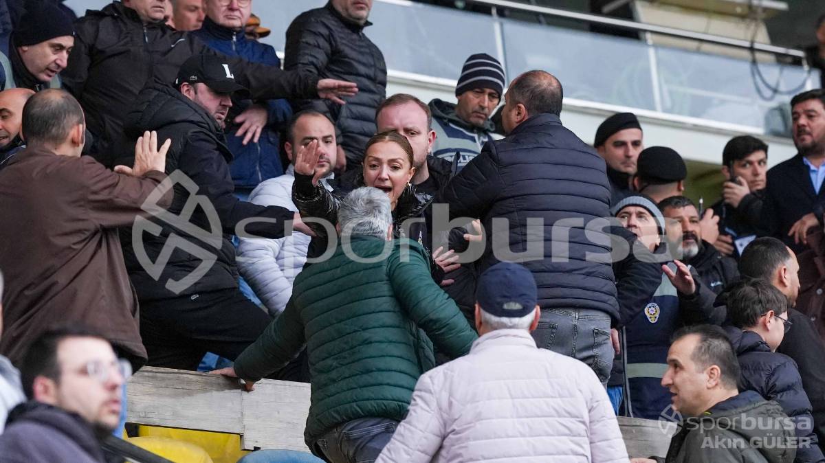MENEMEN FK - BURSASPOR MAÇ FOTOĞRAFLARI