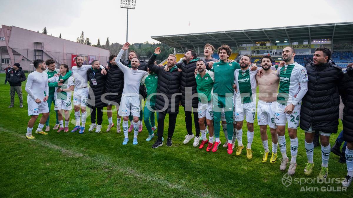 MENEMEN FK - BURSASPOR MAÇ FOTOĞRAFLARI