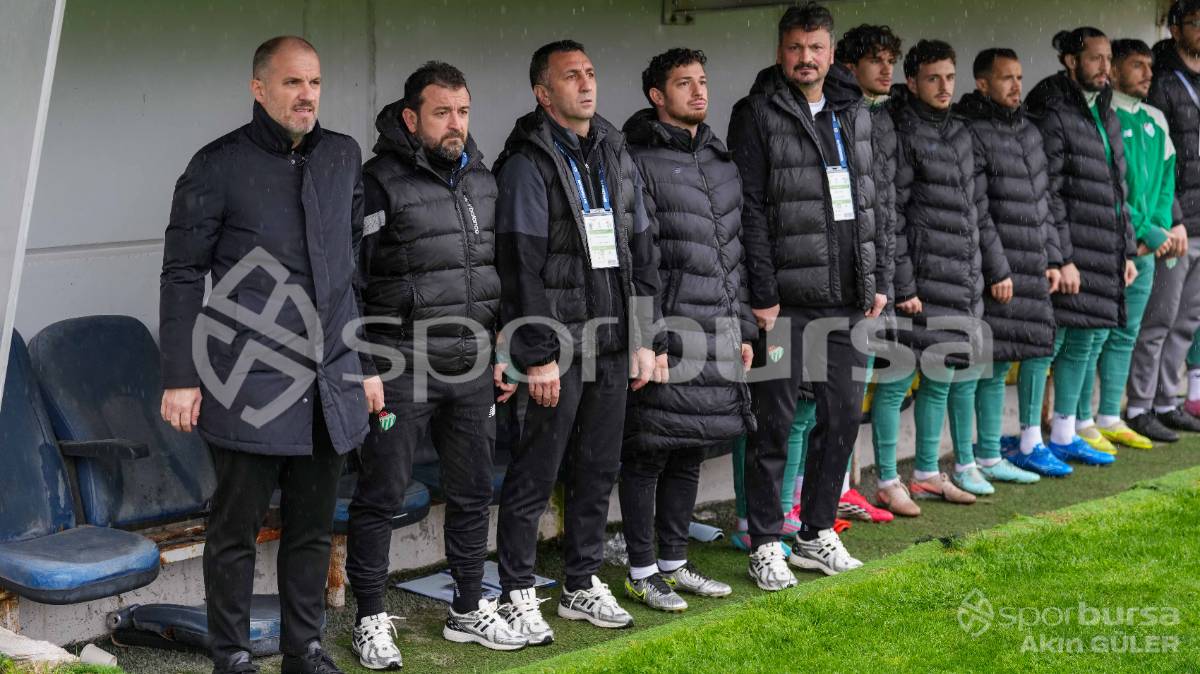MENEMEN FK - BURSASPOR MAÇ FOTOĞRAFLARI