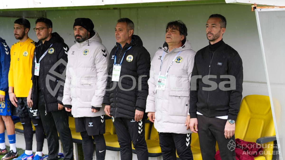 MENEMEN FK - BURSASPOR MAÇ FOTOĞRAFLARI