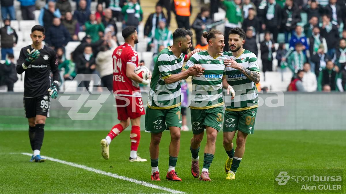 BURSASPOR - AKSARAY BELEDİYESPOR MAÇ FOTOĞRAFLARI