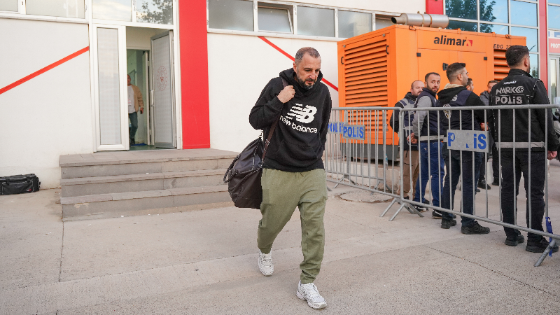 Bursaspor’un eski hocası Çağlayan 3. adresinde!