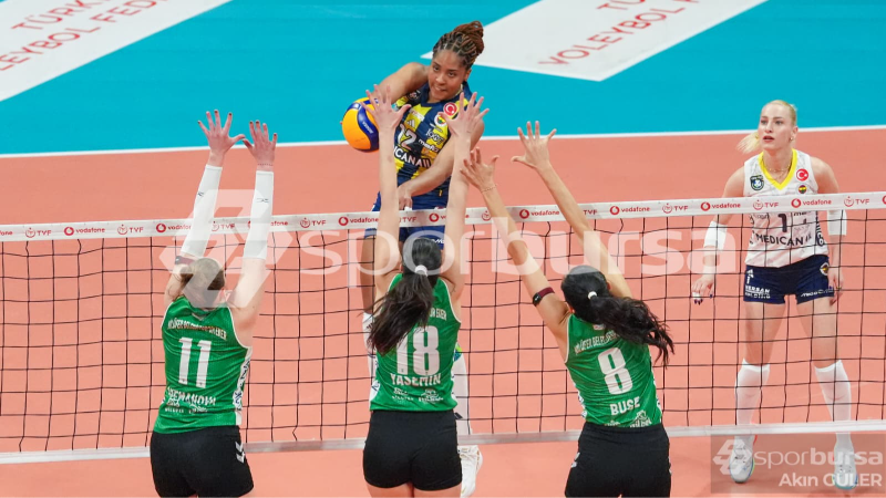 Nilüfer Belediye Fener’i geçemedi! Play-off’taki rakibi belli oldu