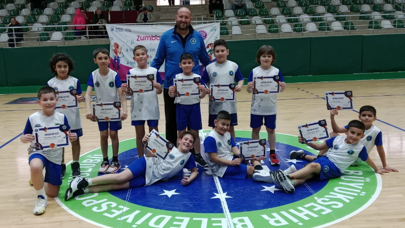 Büyükşehir Belediyespor Kış Okulları’nda diploma coşkusu!