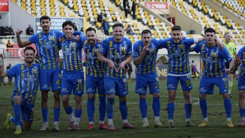 Kahramanmaraş İstiklal Muş'ta dağıldı!