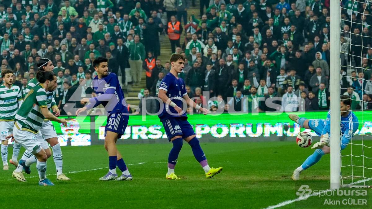 BURSASPOR - GÜZİDE GEBZESPOR MAÇ FOTOĞRAFLARI