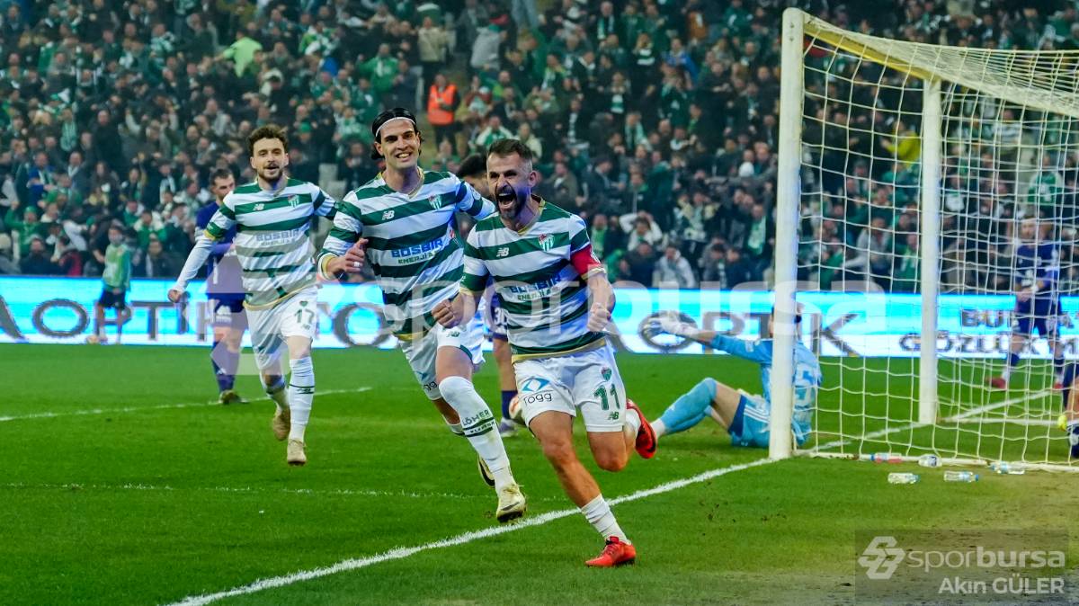 BURSASPOR - GÜZİDE GEBZESPOR MAÇ FOTOĞRAFLARI