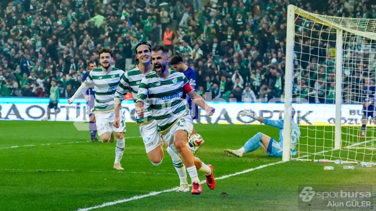 BURSASPOR - GÜZİDE GEBZESPOR MAÇ FOTOĞRAFLARI