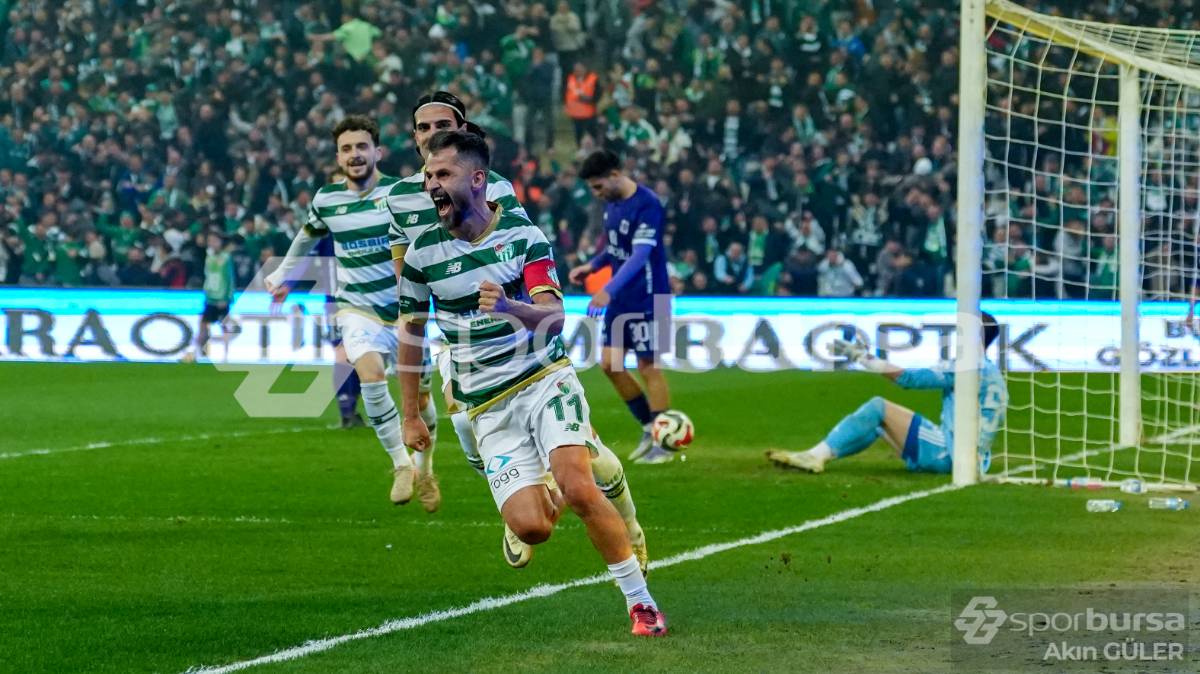 BURSASPOR - GÜZİDE GEBZESPOR MAÇ FOTOĞRAFLARI