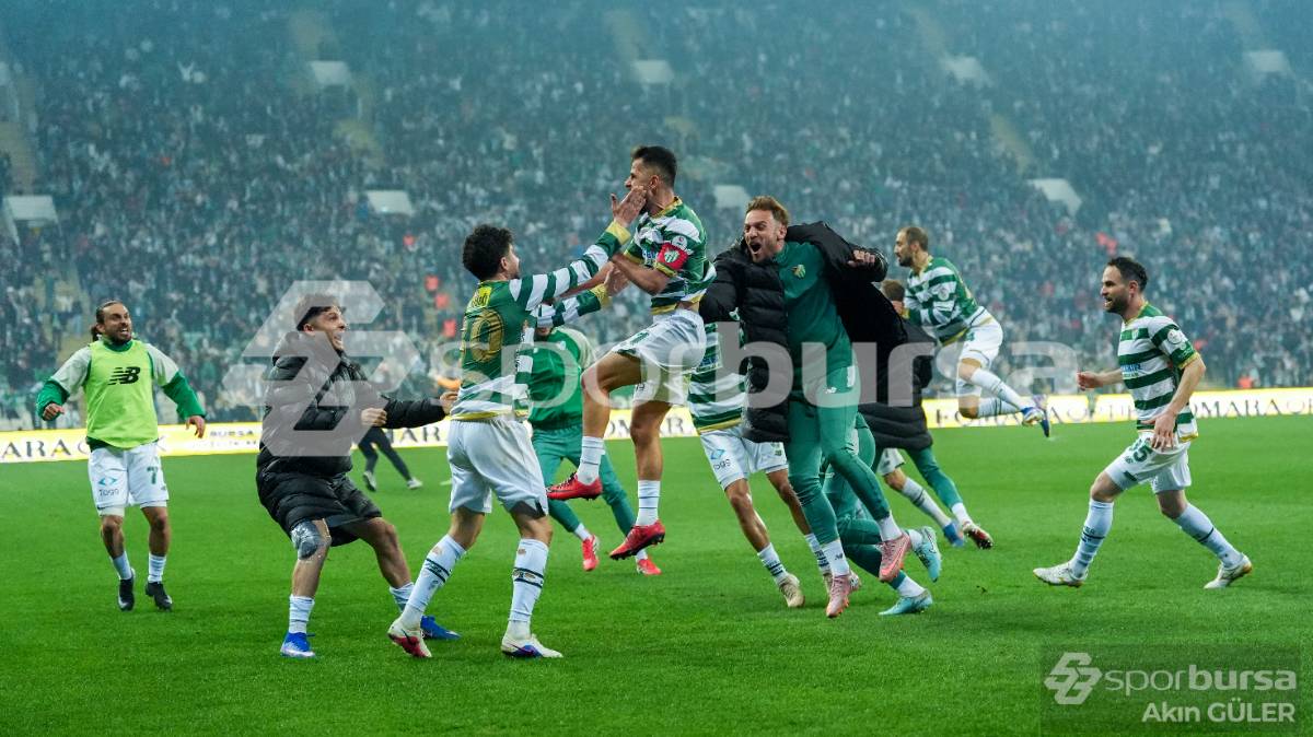 BURSASPOR - GÜZİDE GEBZESPOR MAÇ FOTOĞRAFLARI