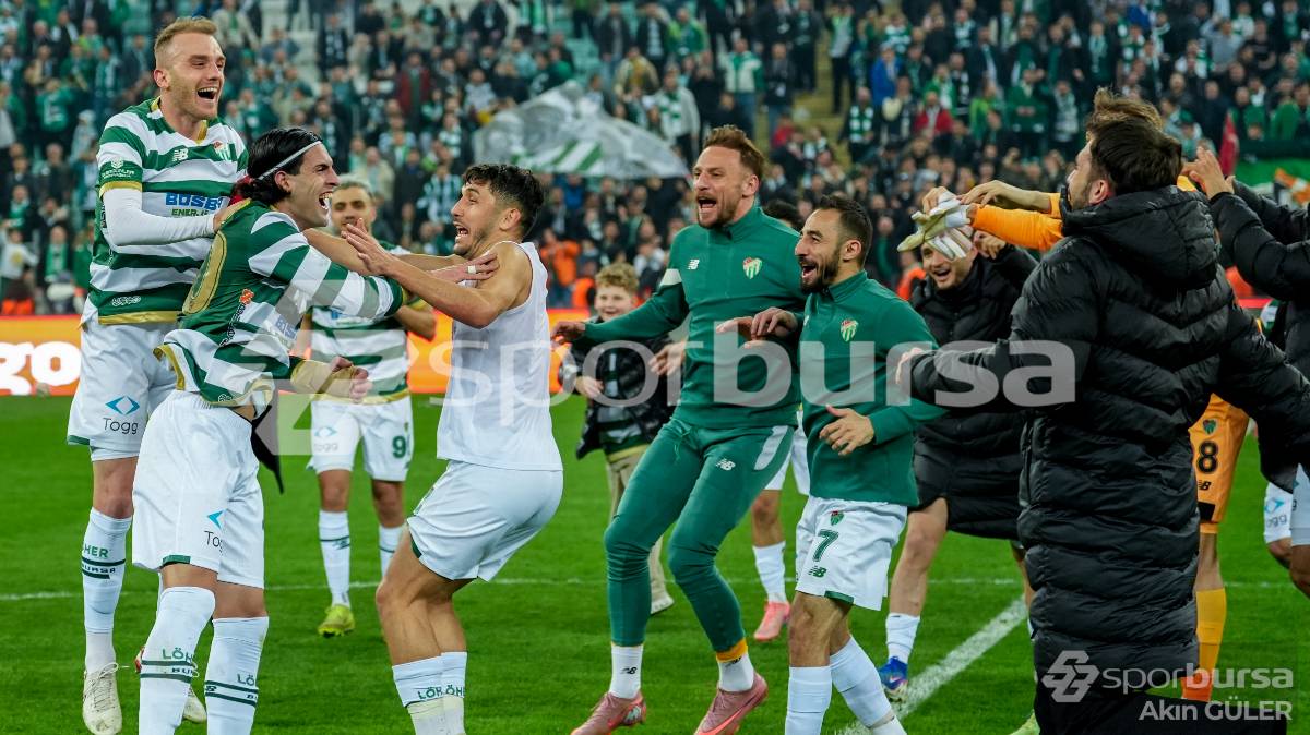 BURSASPOR - GÜZİDE GEBZESPOR MAÇ FOTOĞRAFLARI