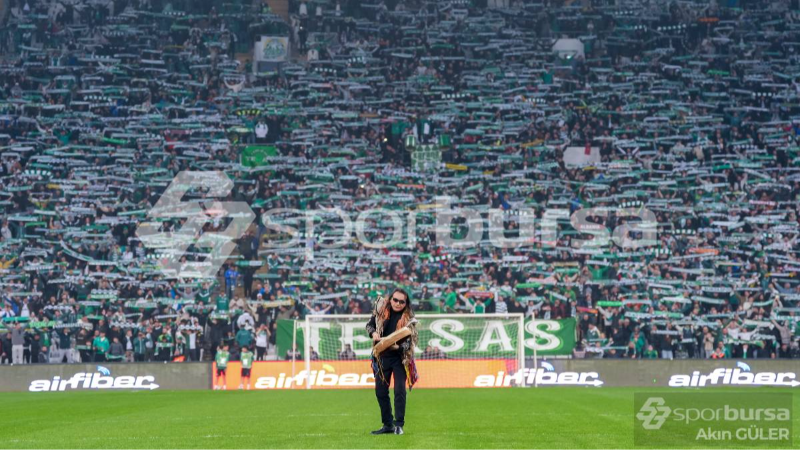 Bursaspor'un Gebze galibiyetinin çok özel fotoğrafları Foto Galeri'de