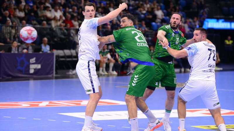 Nilüfer, Avrupa'da yarı final için sahada...