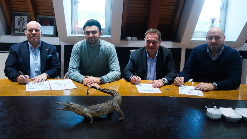 Bursaspor Vakfı’na Kızıl kardeşler ve Öz üye oldu