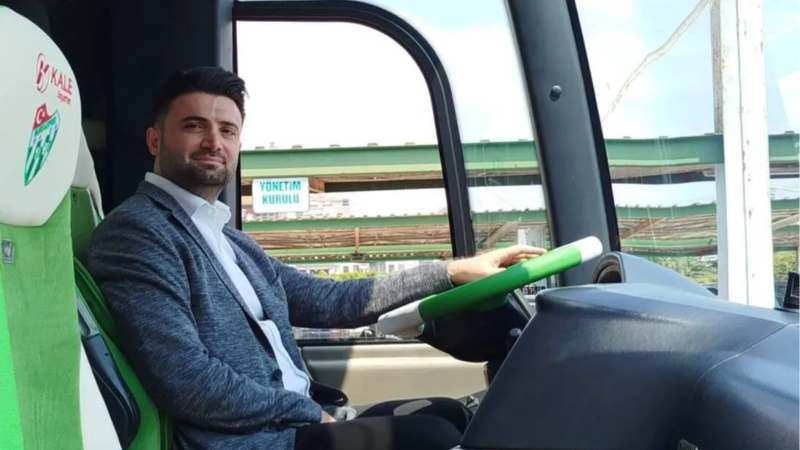 Başkan Çelik’ten otobüs desteğine teşekkür