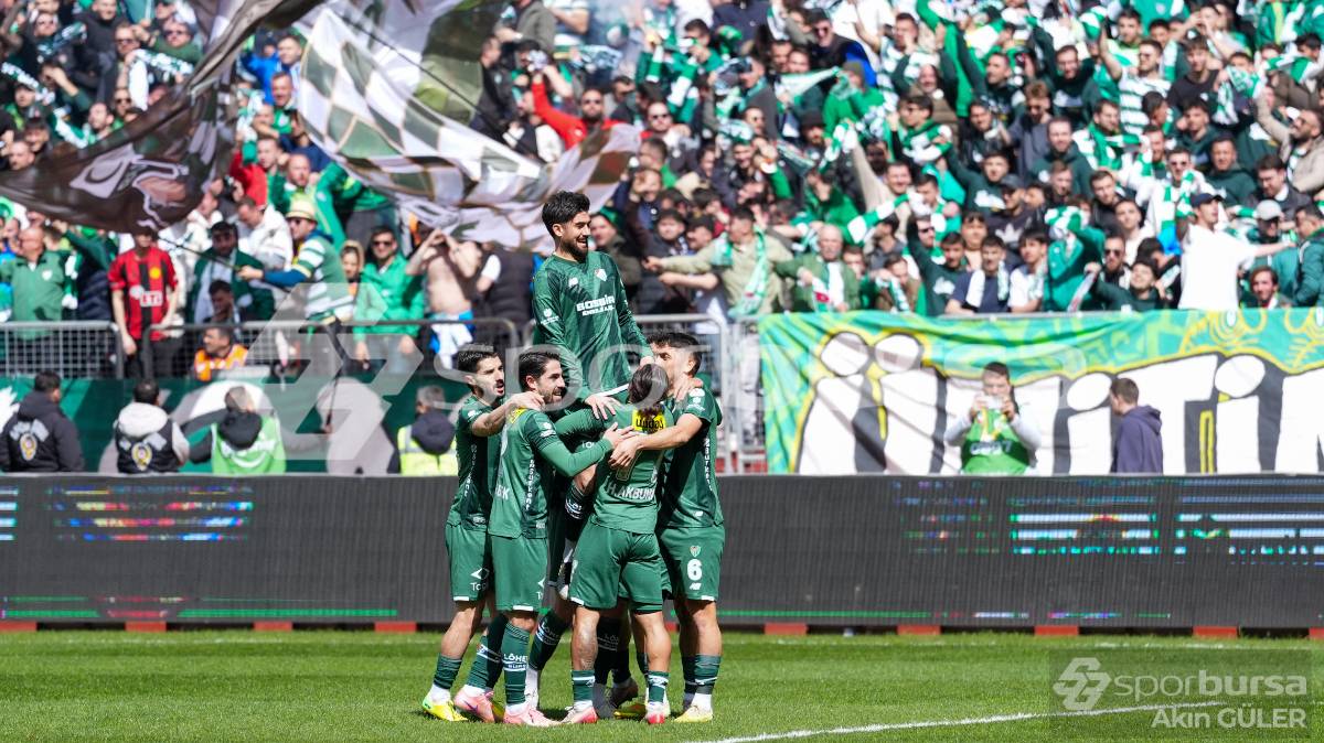 ANKARA DEMİRSPOR - BURSASPOR MAÇ FOTOĞRAFLARI