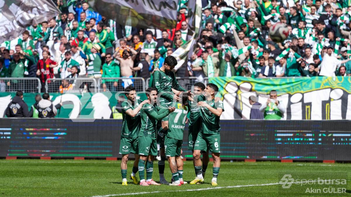 ANKARA DEMİRSPOR - BURSASPOR MAÇ FOTOĞRAFLARI