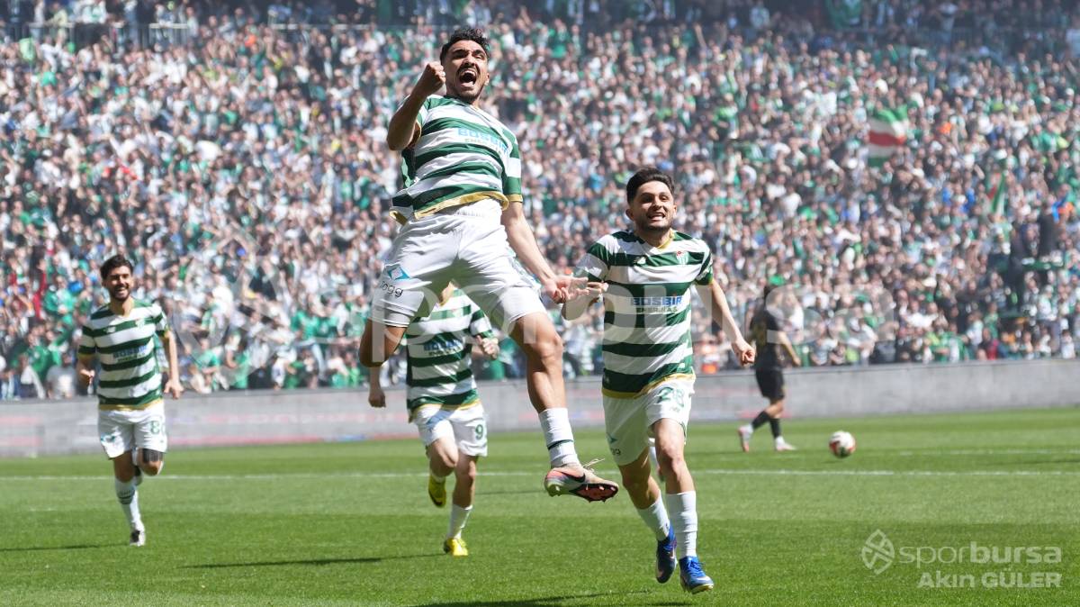 BURSASPOR - SOMASPOR MAÇI VE ŞAMPİYONLUK KUTLAMALARI FOTO GALERİ