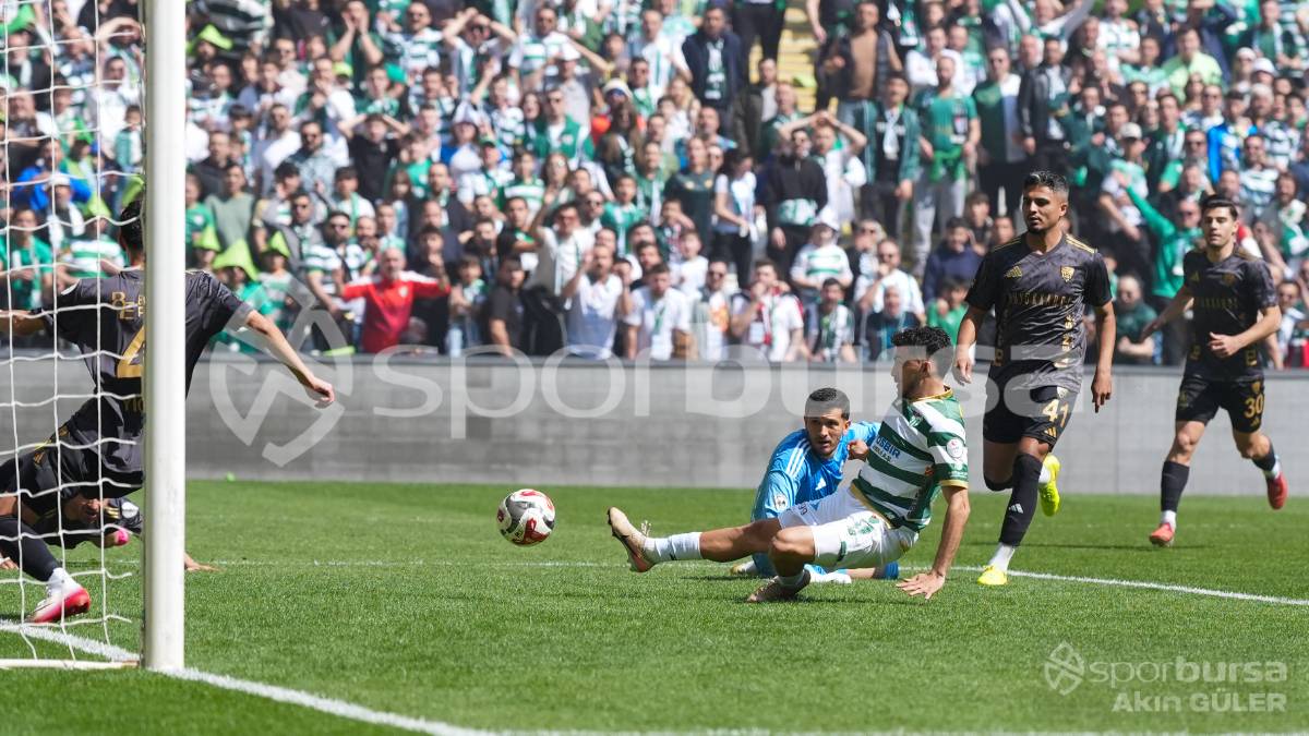 BURSASPOR - SOMASPOR MAÇI VE ŞAMPİYONLUK KUTLAMALARI FOTO GALERİ