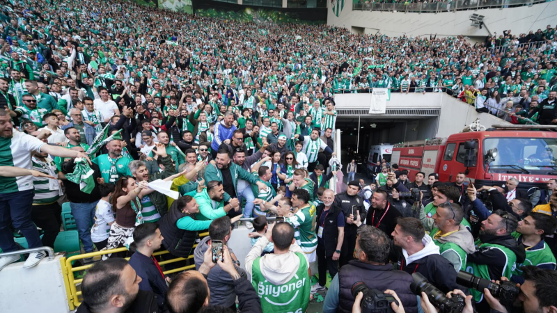 Timsah Arena’da tarihi taraftar rekoru!