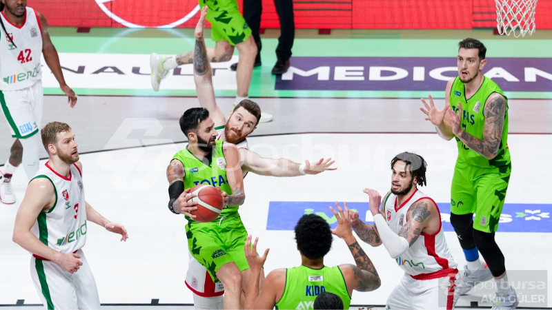 Tofaş Karşıyaka’yı geçerek kefeni yırttı!