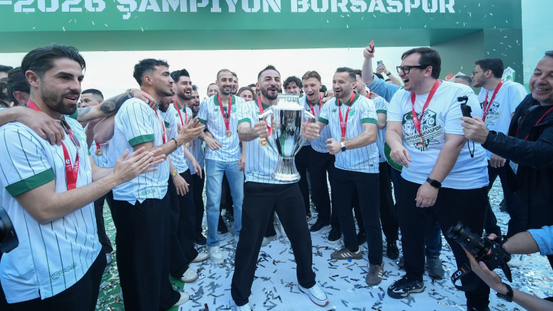 Başkan Çelik’ten Hamza Gür’e sürpriz teklif!