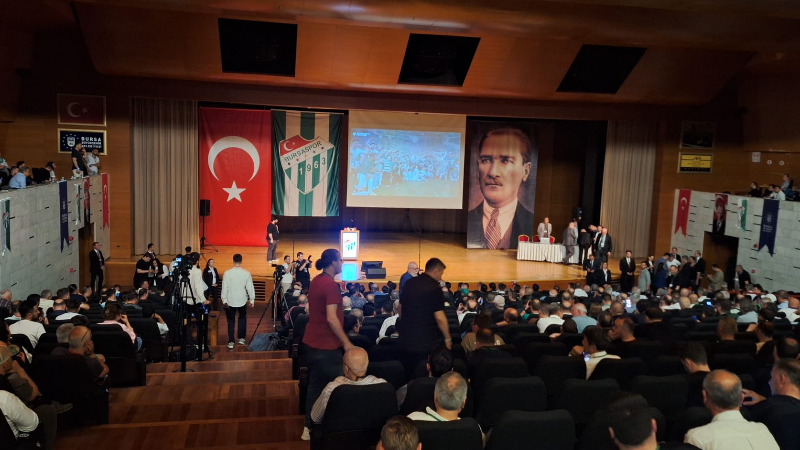 Bursaspor genel kurulunda salon doldu!