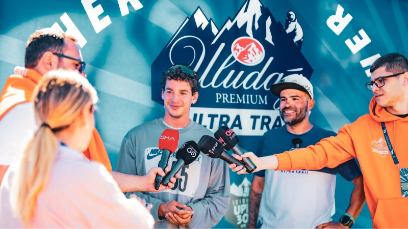 Ünlü pilot Cem Bölükbaşı, Uludağ Premium Ultra Trail’de koştu