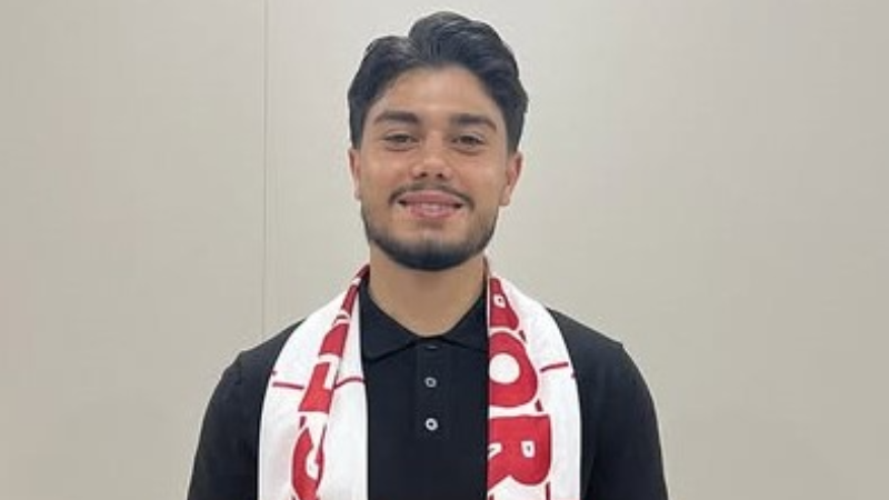 13 transfer yapan Pilot Gemlik FK sahaya iniyor