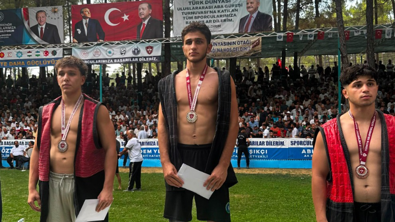 Güreşte, Bursa’ya 8 madalya 2 kupa geldi!