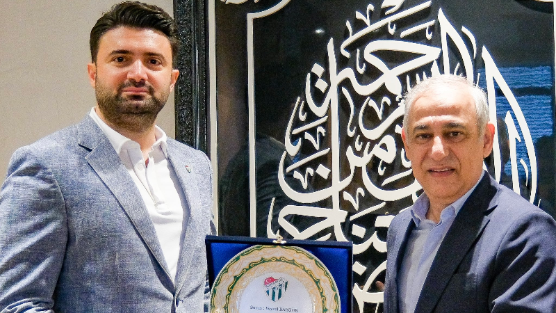 Bursaspor’a bir destek de Veysel Bakgör’den