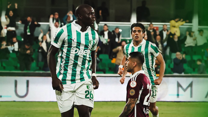 Bodrum, geriden gelip Aboubakar'la kazandı!