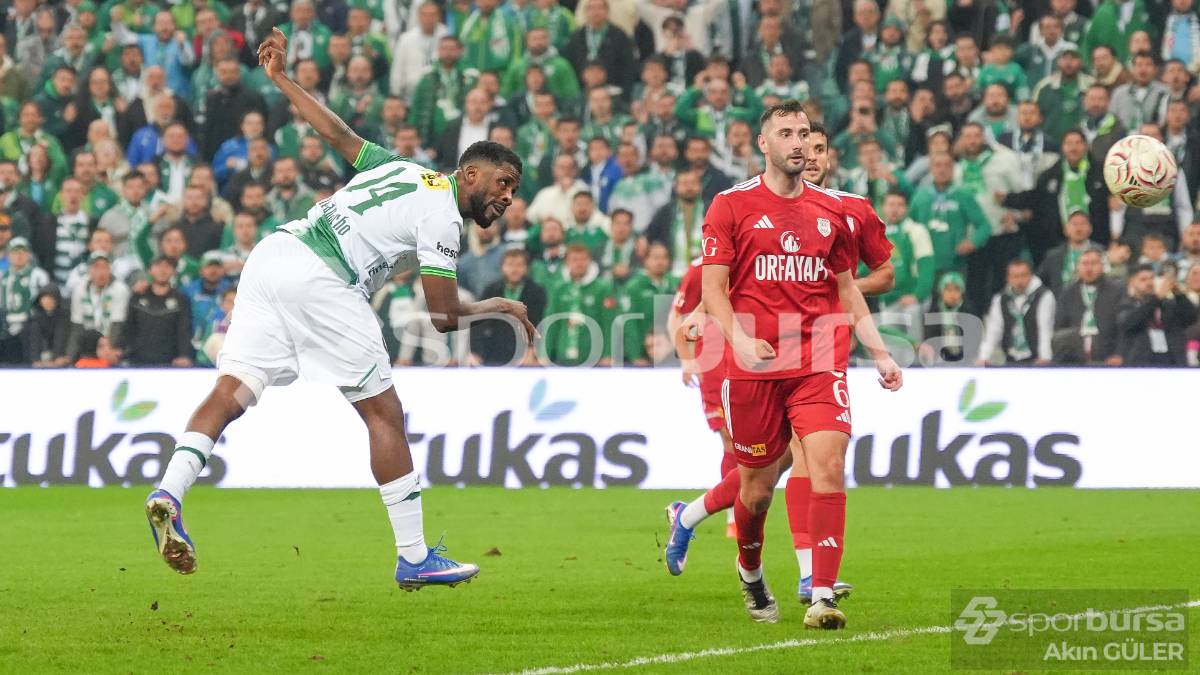 BURSASPOR - PENDİKSPOR MAÇI FOTOĞRAFLARI