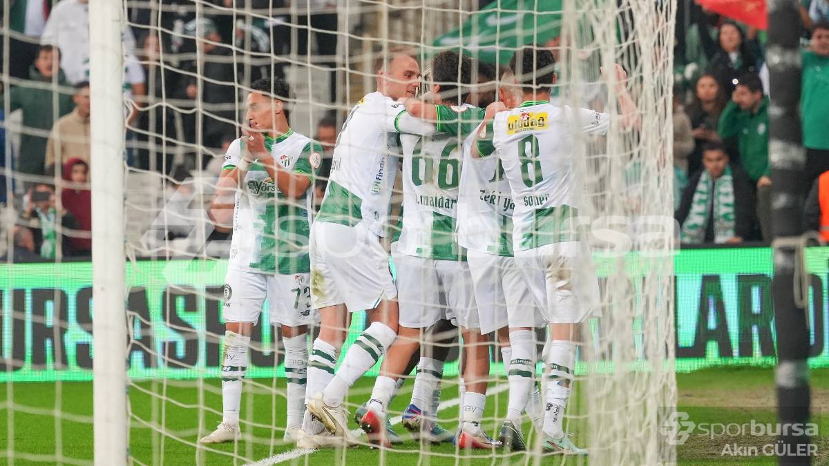 BURSASPOR - PENDİKSPOR MAÇI FOTOĞRAFLARI