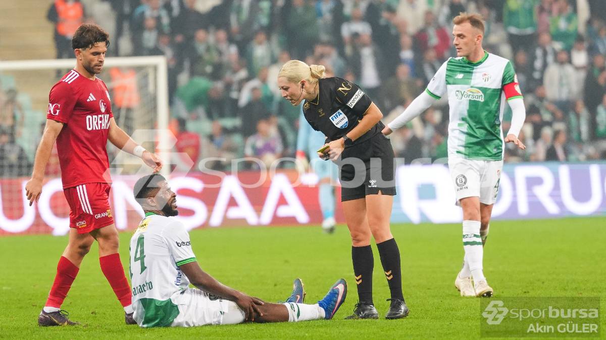 BURSASPOR - PENDİKSPOR MAÇI FOTOĞRAFLARI