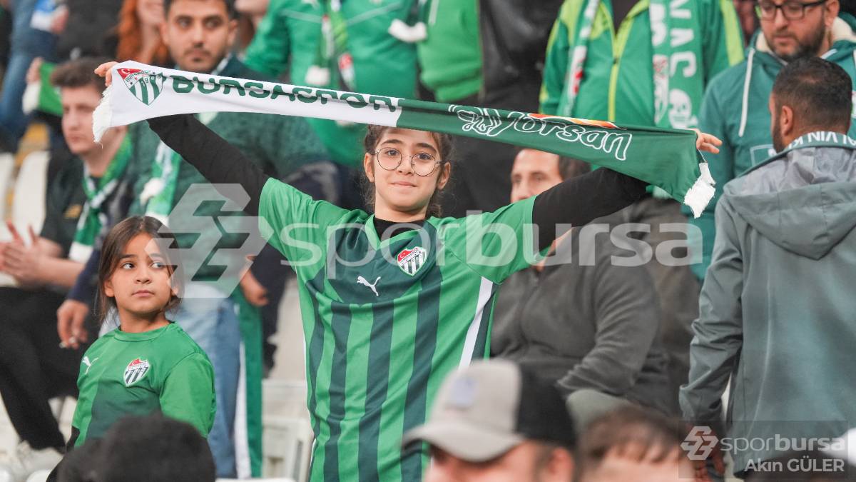 BURSASPOR - PENDİKSPOR MAÇI FOTOĞRAFLARI