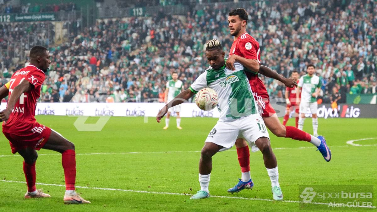 BURSASPOR - PENDİKSPOR MAÇI FOTOĞRAFLARI