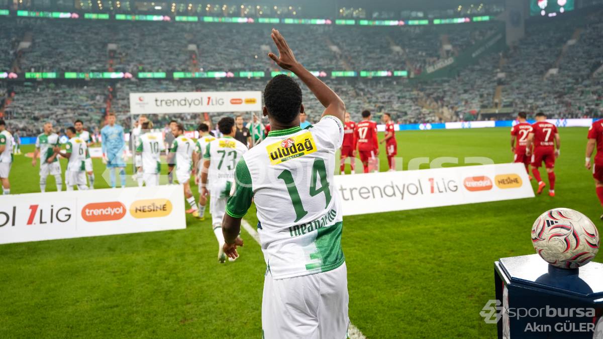 BURSASPOR - PENDİKSPOR MAÇI FOTOĞRAFLARI