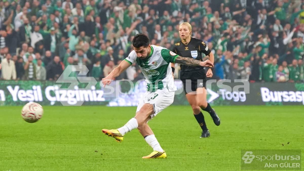 BURSASPOR - PENDİKSPOR MAÇI FOTOĞRAFLARI