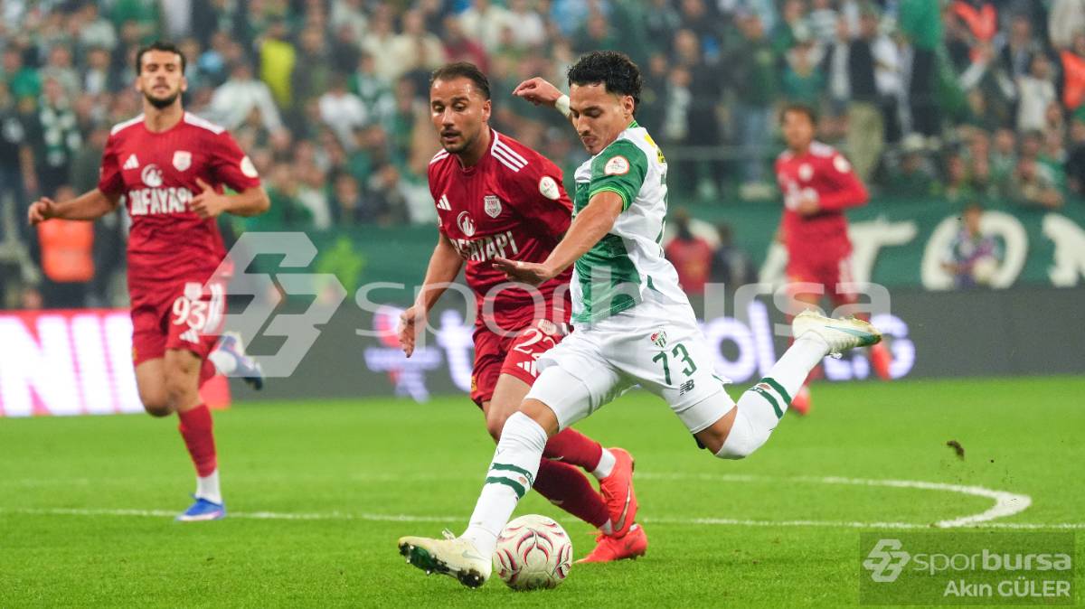BURSASPOR - PENDİKSPOR MAÇI FOTOĞRAFLARI
