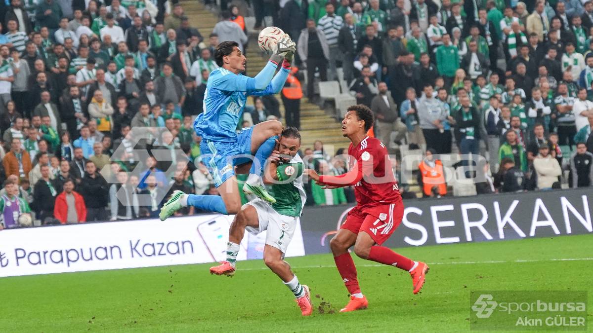 BURSASPOR - PENDİKSPOR MAÇI FOTOĞRAFLARI